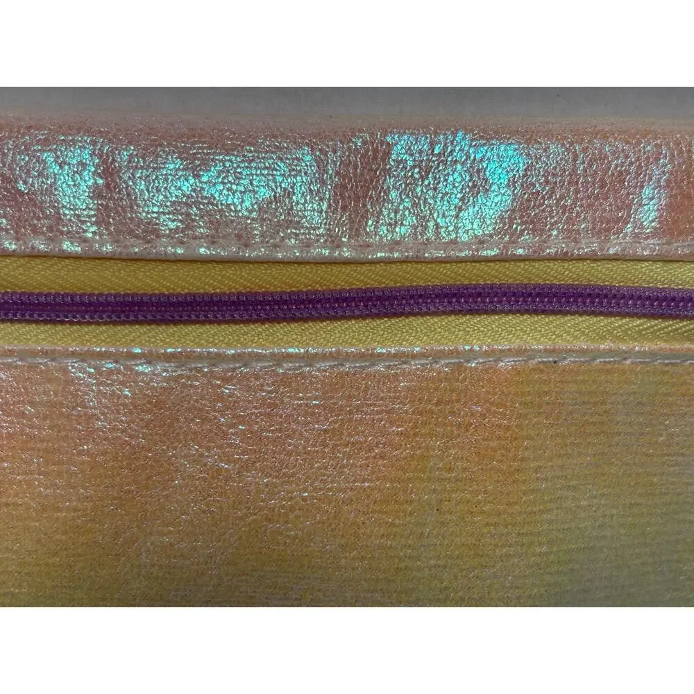 Ipsy iridescent cosmetic